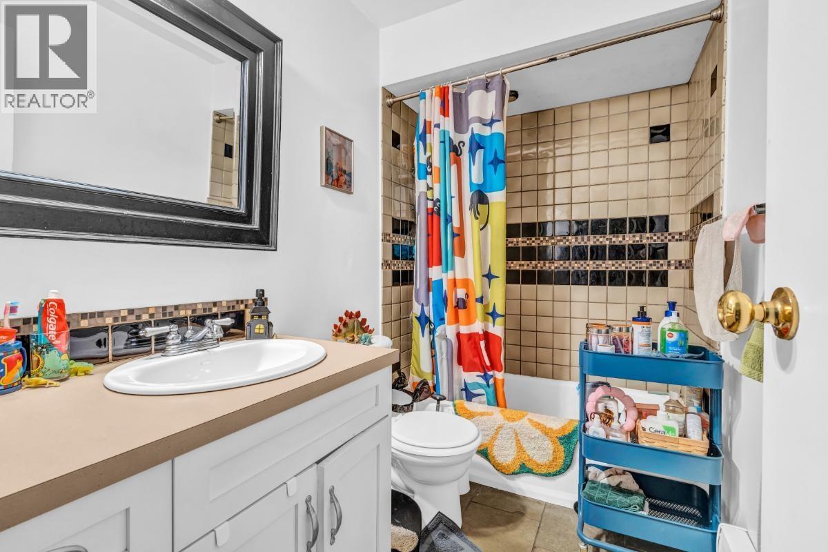 2575 W 3rd Avenue, Vancouver, British Columbia  V6K 1M2 - Photo 26 - R3105822