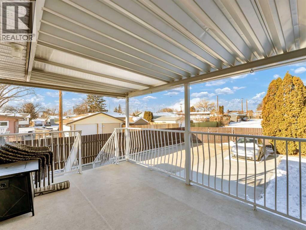 926 16 Street Ne, Medicine Hat, Alberta  T1A 5X5 - Photo 34 - A2286326