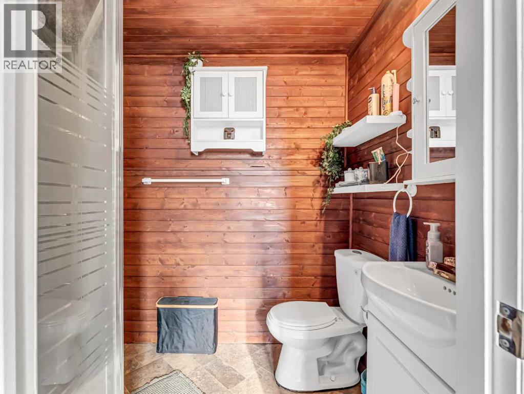 926 16 Street Ne, Medicine Hat, Alberta  T1A 5X5 - Photo 32 - A2286326