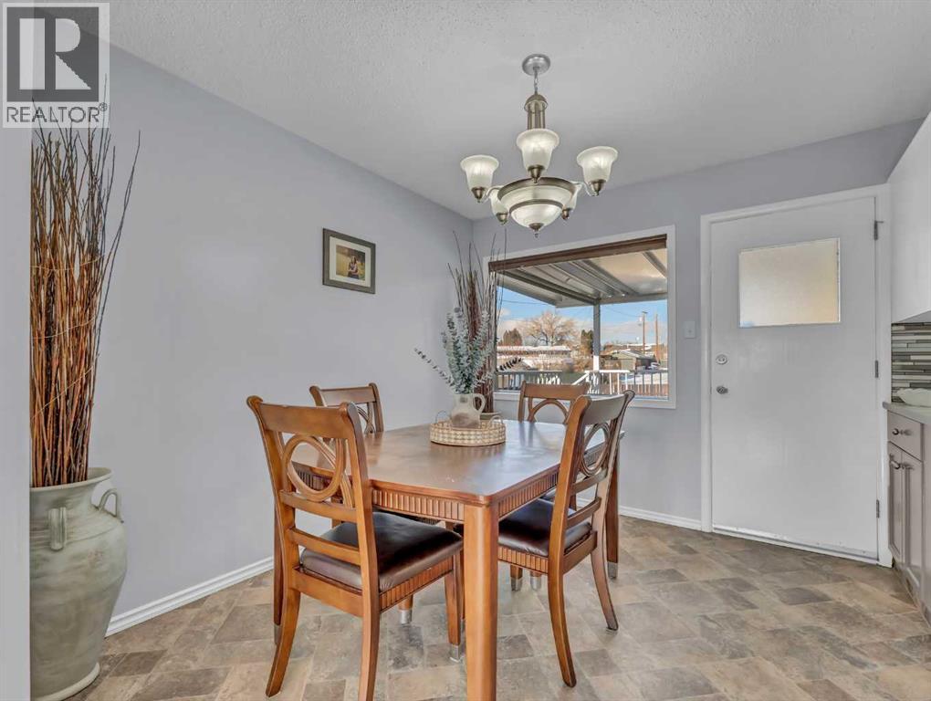 926 16 Street Ne, Medicine Hat, Alberta  T1A 5X5 - Photo 9 - A2286326