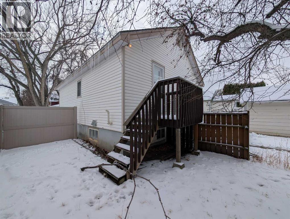 46 2 Street Nw, Medicine Hat, Alberta  T1A 6J1 - Photo 33 - A2291440