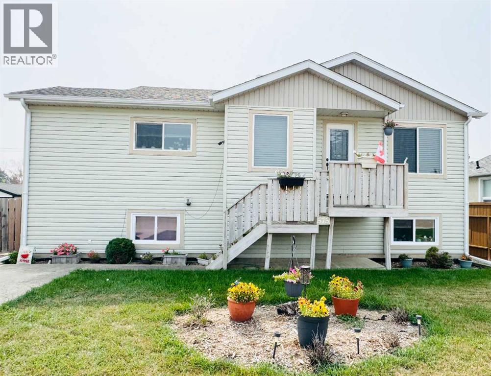 575 Rogers Avenue, Picture Butte, Alberta