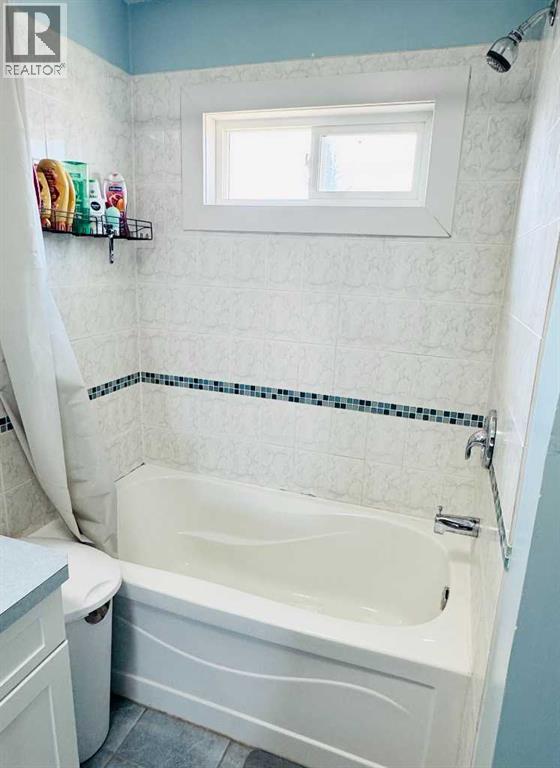 575 Rogers Avenue, Picture Butte, Alberta  T0K 1V0 - Photo 15 - A2295731