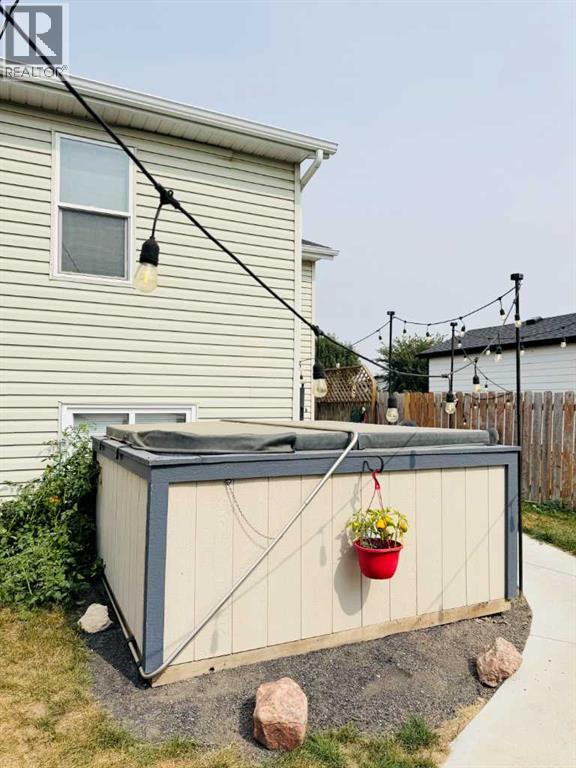 575 Rogers Avenue, Picture Butte, Alberta  T0K 1V0 - Photo 31 - A2295731