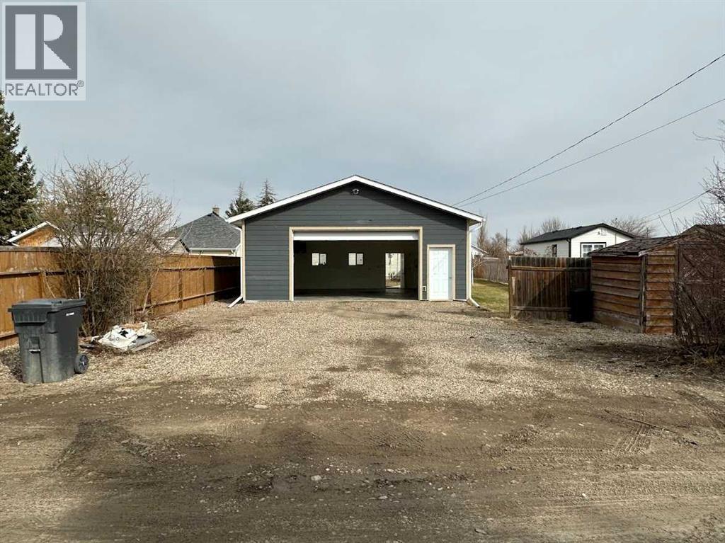 575 Rogers Avenue, Picture Butte, Alberta  T0K 1V0 - Photo 33 - A2295731