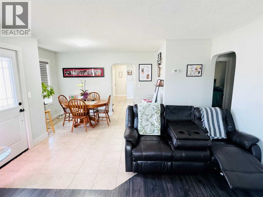 575 Rogers Avenue, Picture Butte, Alberta  T0K 1V0 - Photo 7 - A2295731