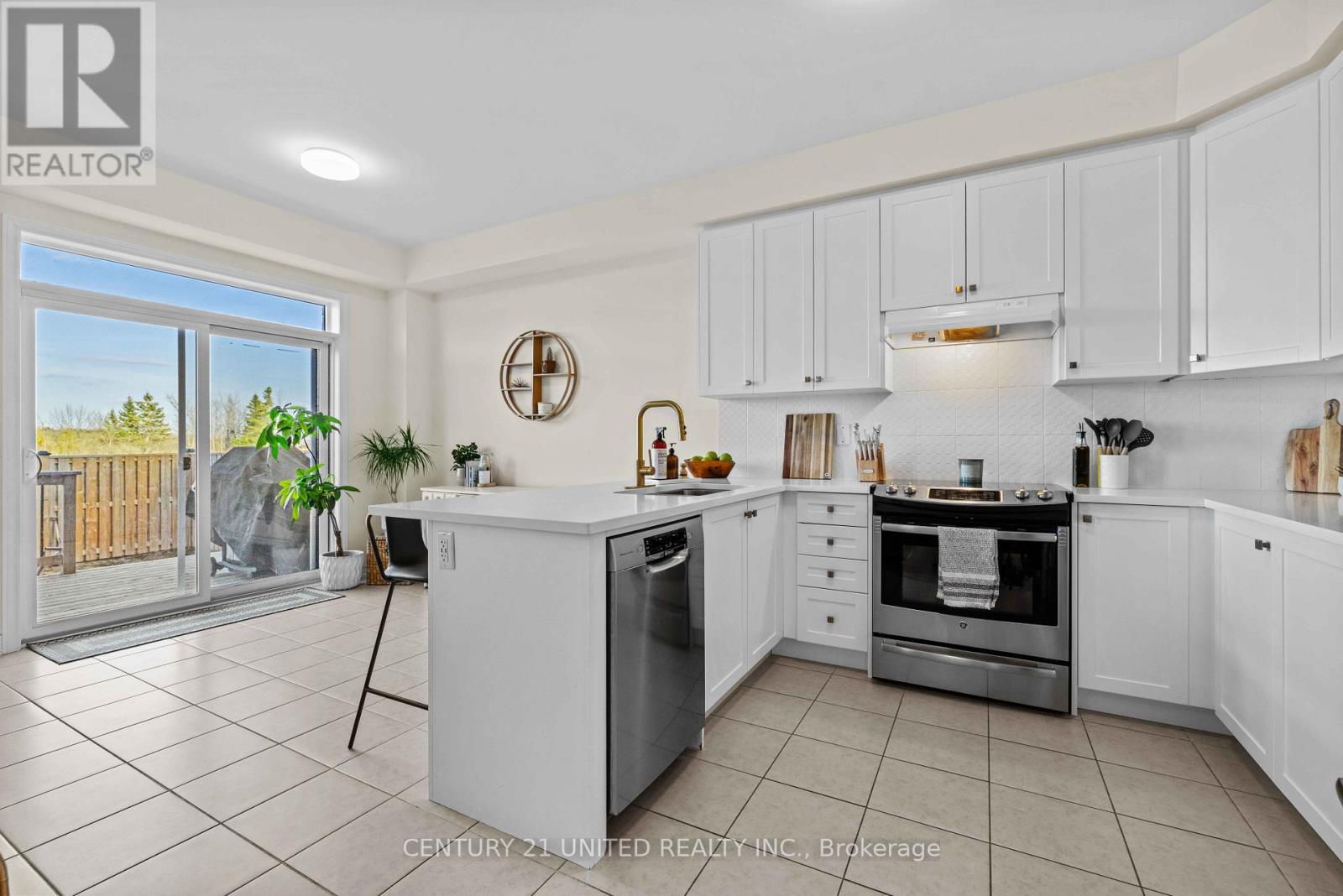 23 Veterans Road, Otonabee-South Monaghan, Ontario  K9J 0K2 - Photo 16 - X12945442