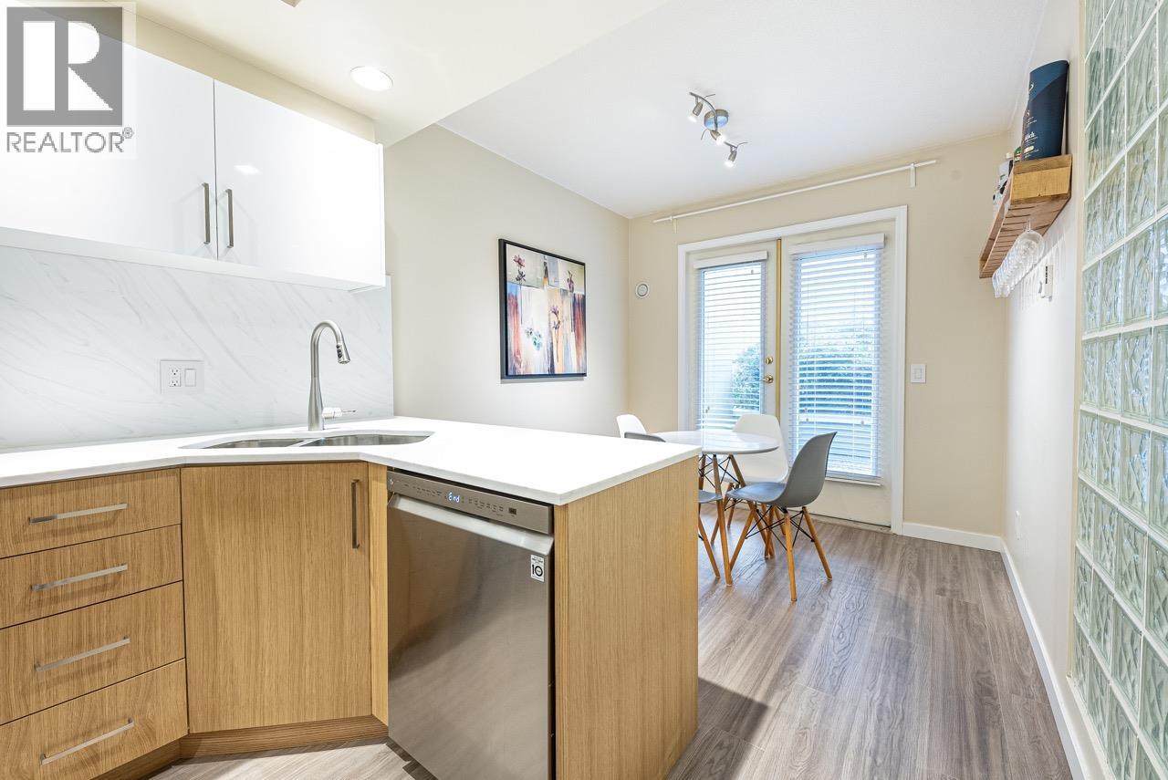 206 3151 Woodbine Drive, North Vancouver, British Columbia  V7R 2S4 - Photo 11 - R3104664