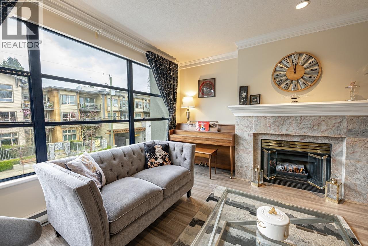 206 3151 Woodbine Drive, North Vancouver, British Columbia  V7R 2S4 - Photo 5 - R3104664