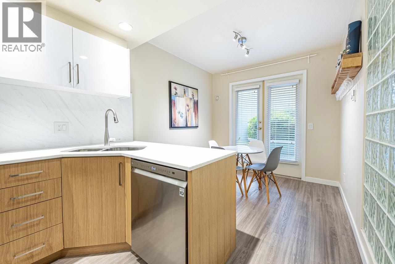 206 3151 Woodbine Drive, North Vancouver, British Columbia  V7R 2S4 - Photo 12 - R3104664