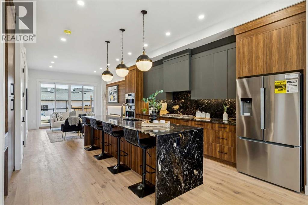 2620 30 Street Sw, Calgary, Alberta  T3E 2M2 - Photo 7 - A2294994