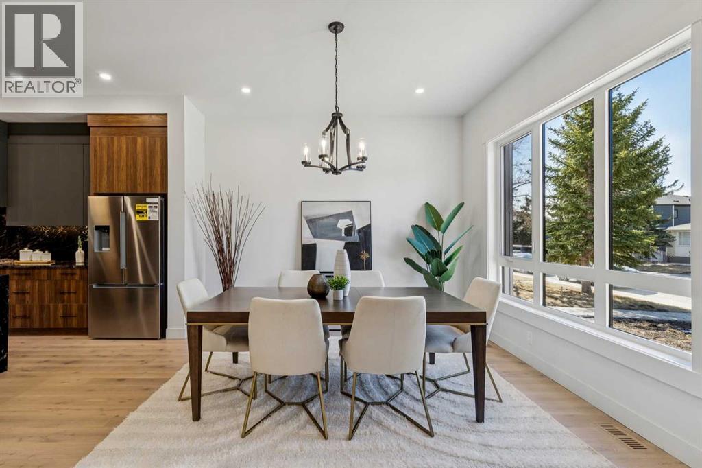 2620 30 Street Sw, Calgary, Alberta  T3E 2M2 - Photo 3 - A2294994