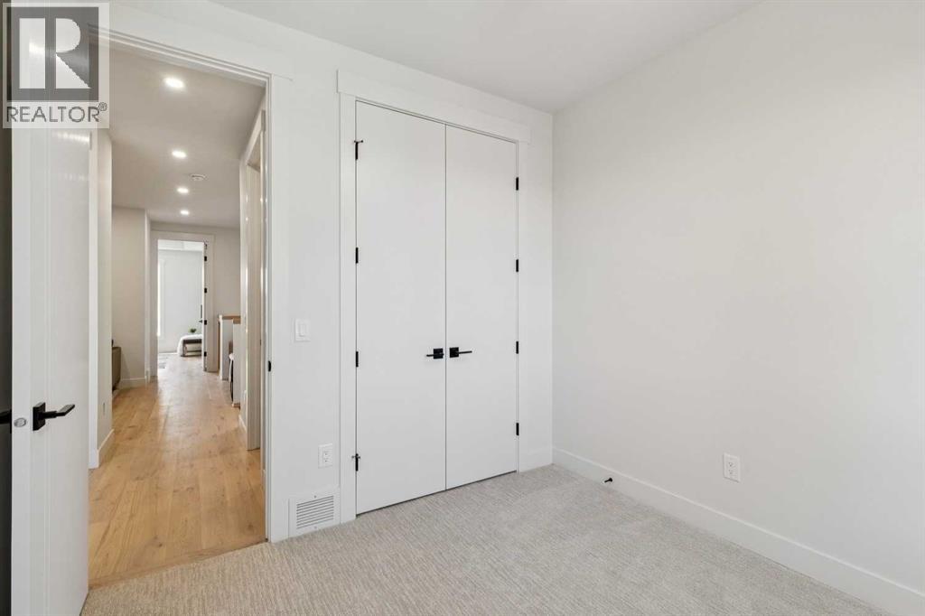 2620 30 Street Sw, Calgary, Alberta  T3E 2M2 - Photo 32 - A2294994