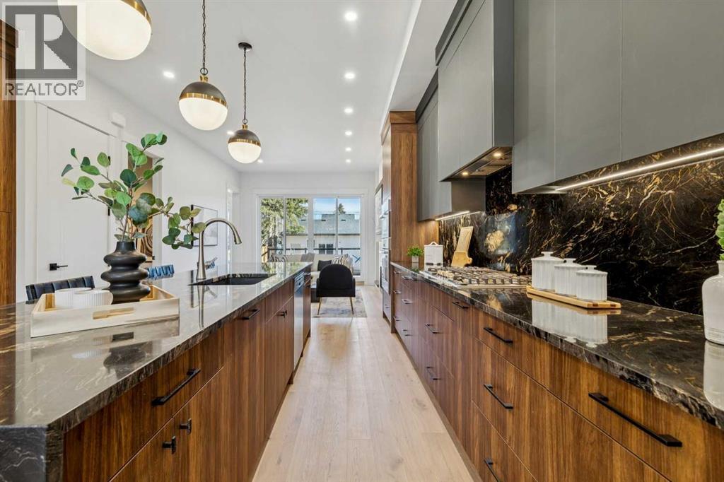 2620 30 Street Sw, Calgary, Alberta  T3E 2M2 - Photo 11 - A2294994