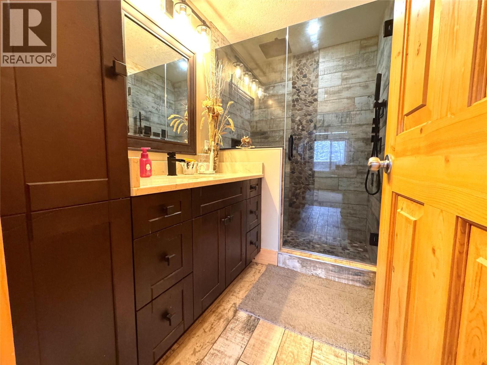 6 Alpine Trail Lane Unit# B, Fernie, British Columbia  V0B 1M5 - Photo 28 - 10378040