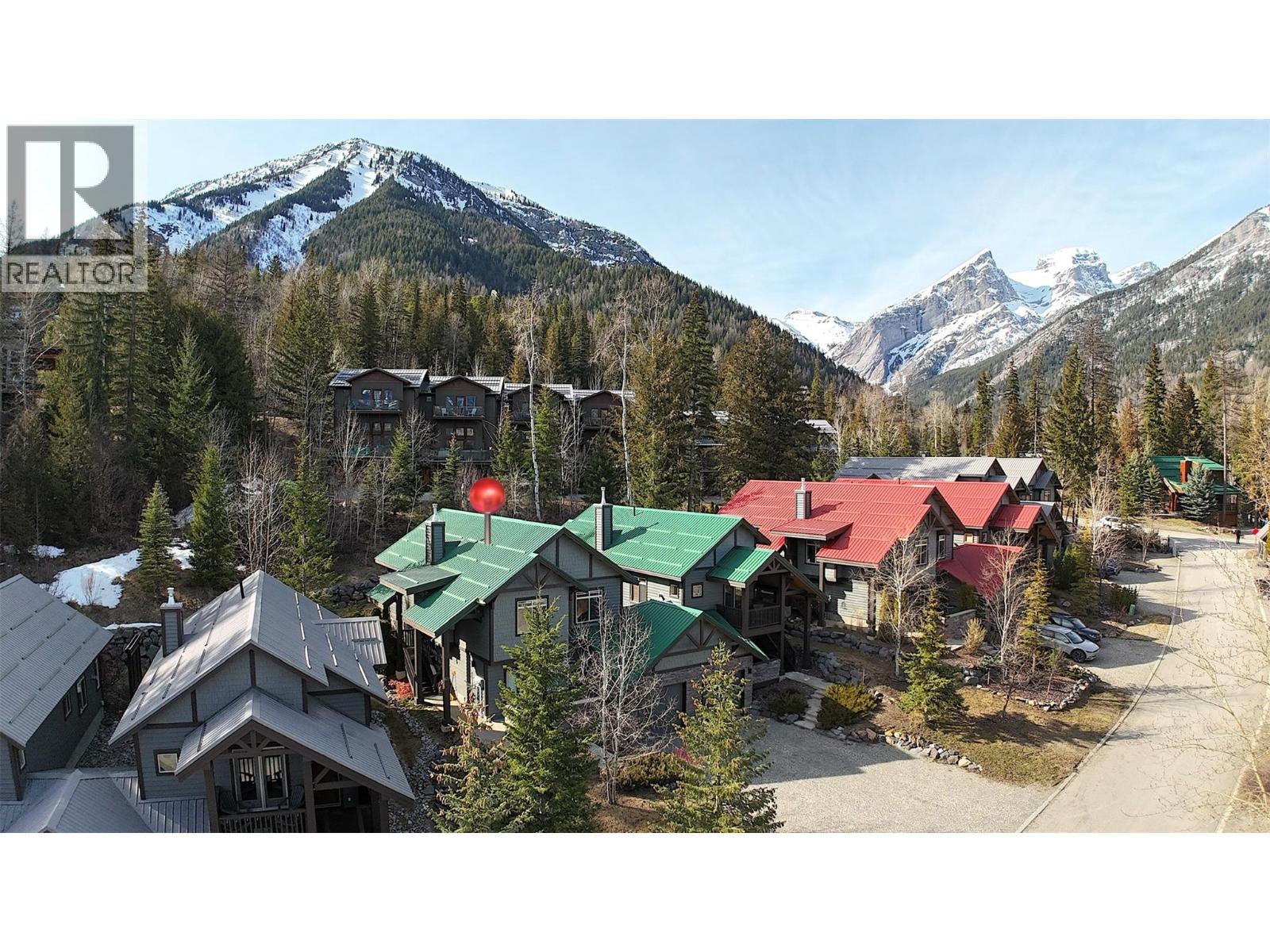 6 Alpine Trail Lane Unit# B, Fernie, British Columbia  V0B 1M5 - Photo 47 - 10378040