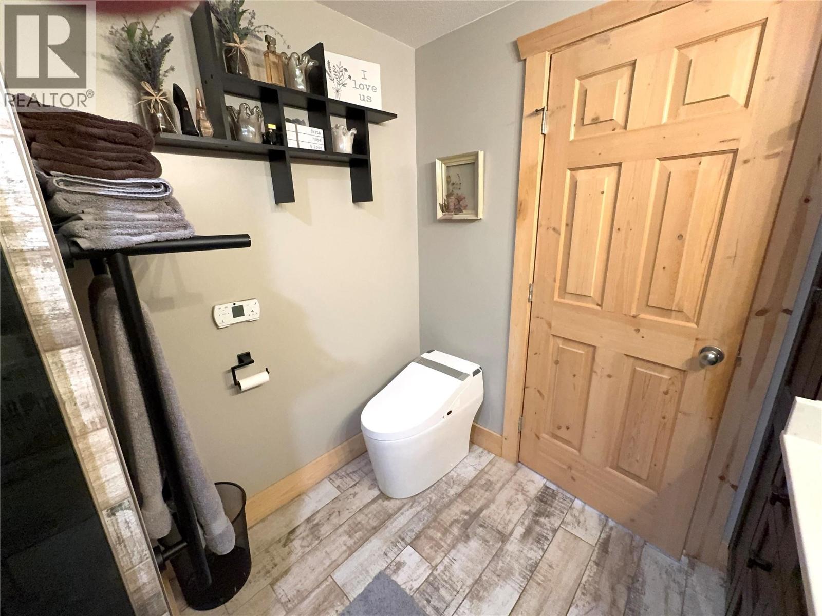 6 Alpine Trail Lane Unit# B, Fernie, British Columbia  V0B 1M5 - Photo 31 - 10378040