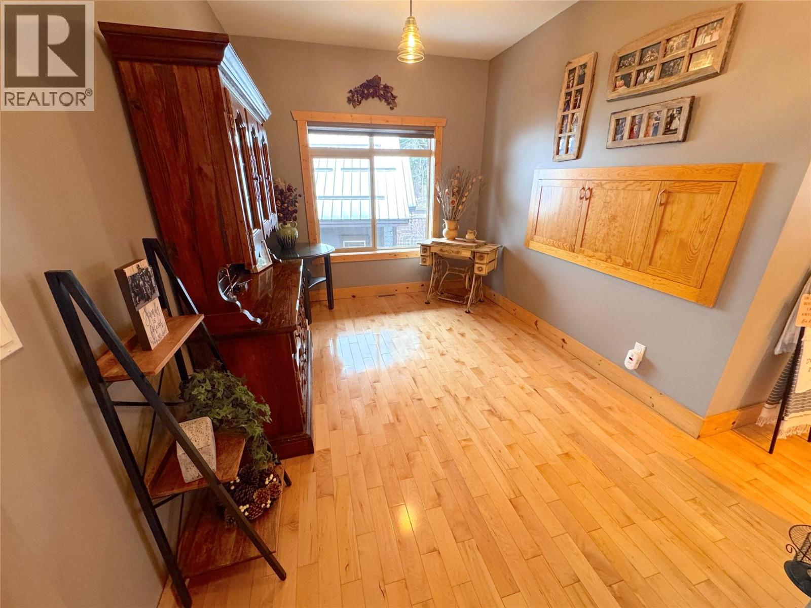 6 Alpine Trail Lane Unit# B, Fernie, British Columbia  V0B 1M5 - Photo 17 - 10378040