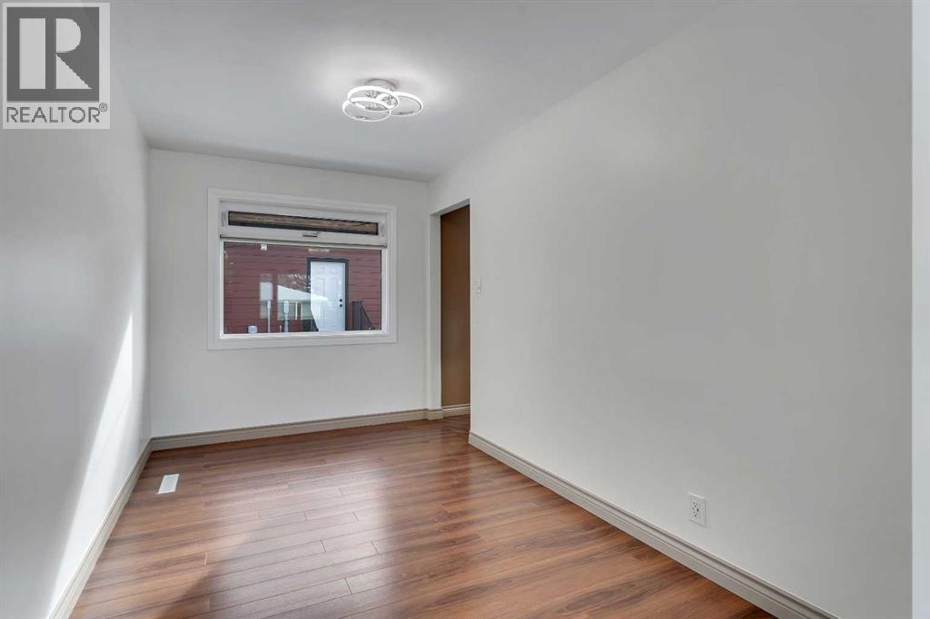 4824 Claret Street NW, Calgary, Alberta  T2L 1C1 - Photo 5 - A2297164