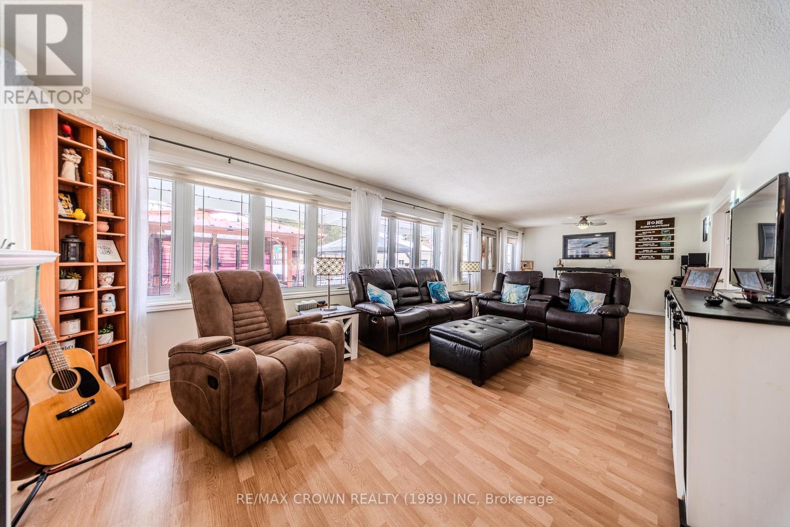 281 Arthur Street, West Nipissing, Ontario  P2B 3B4 - Photo 10 - X12939686