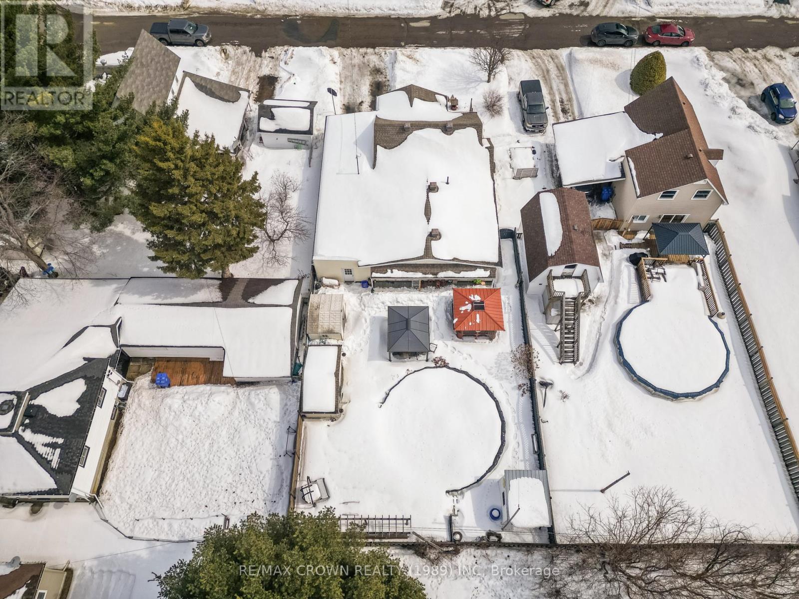 281 Arthur Street, West Nipissing, Ontario  P2B 3B4 - Photo 3 - X12939686