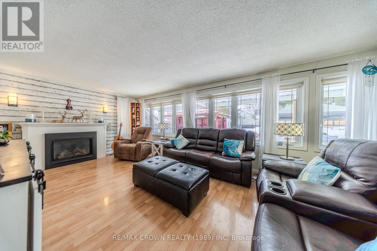 281 Arthur Street, West Nipissing, Ontario  P2B 3B4 - Photo 9 - X12939686