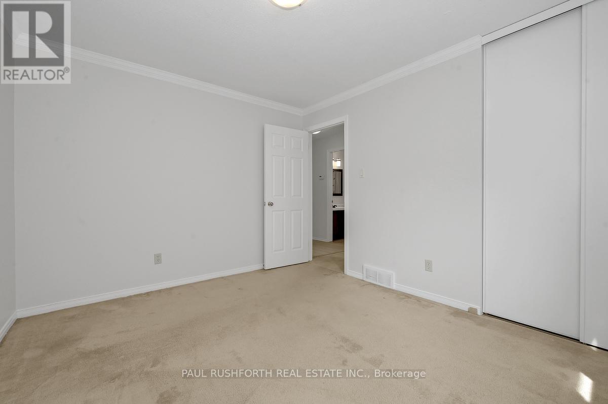 62 Topley Crescent, Ottawa, Ontario  K1G 4M7 - Photo 25 - X12945326