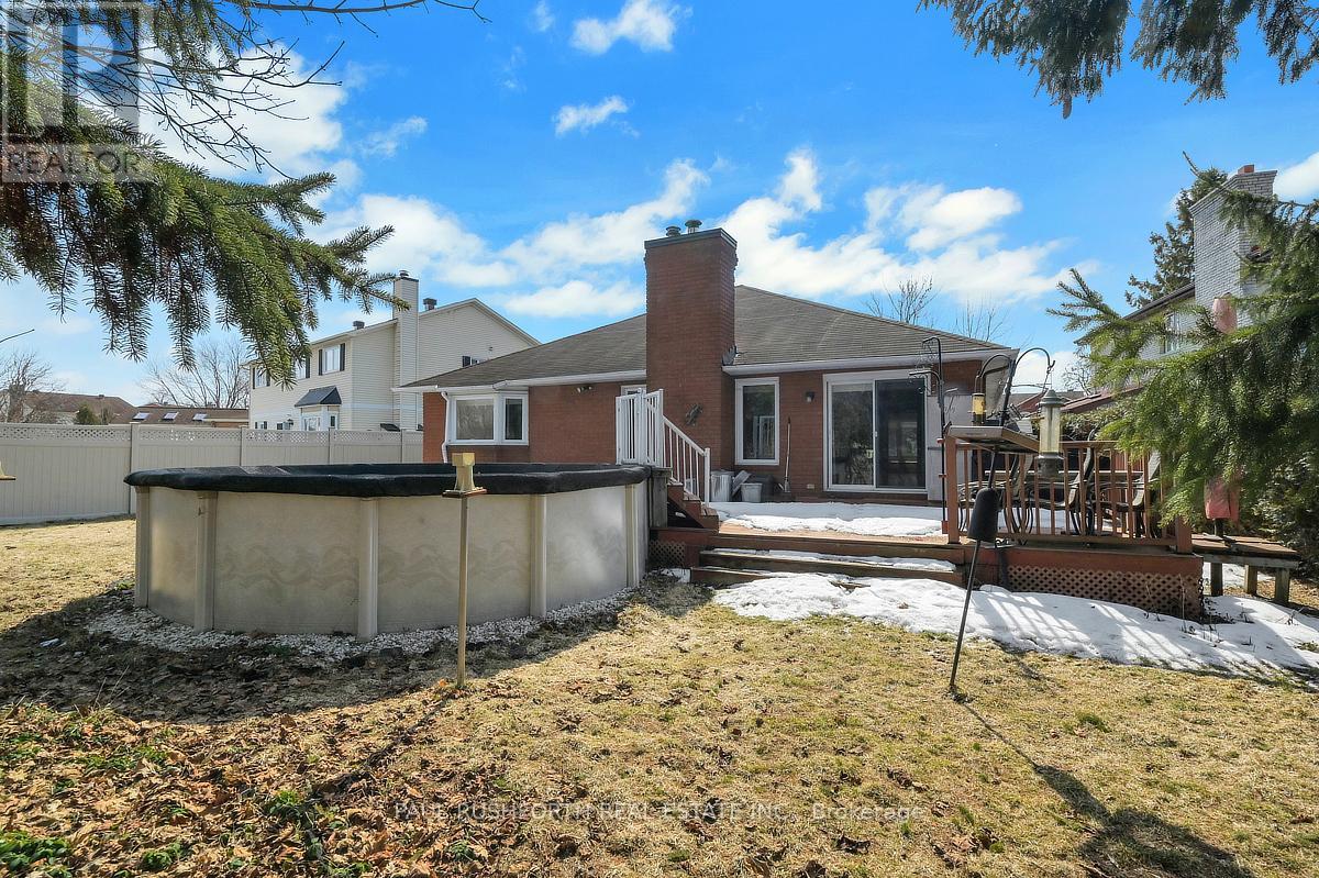 62 Topley Crescent, Ottawa, Ontario  K1G 4M7 - Photo 35 - X12945326
