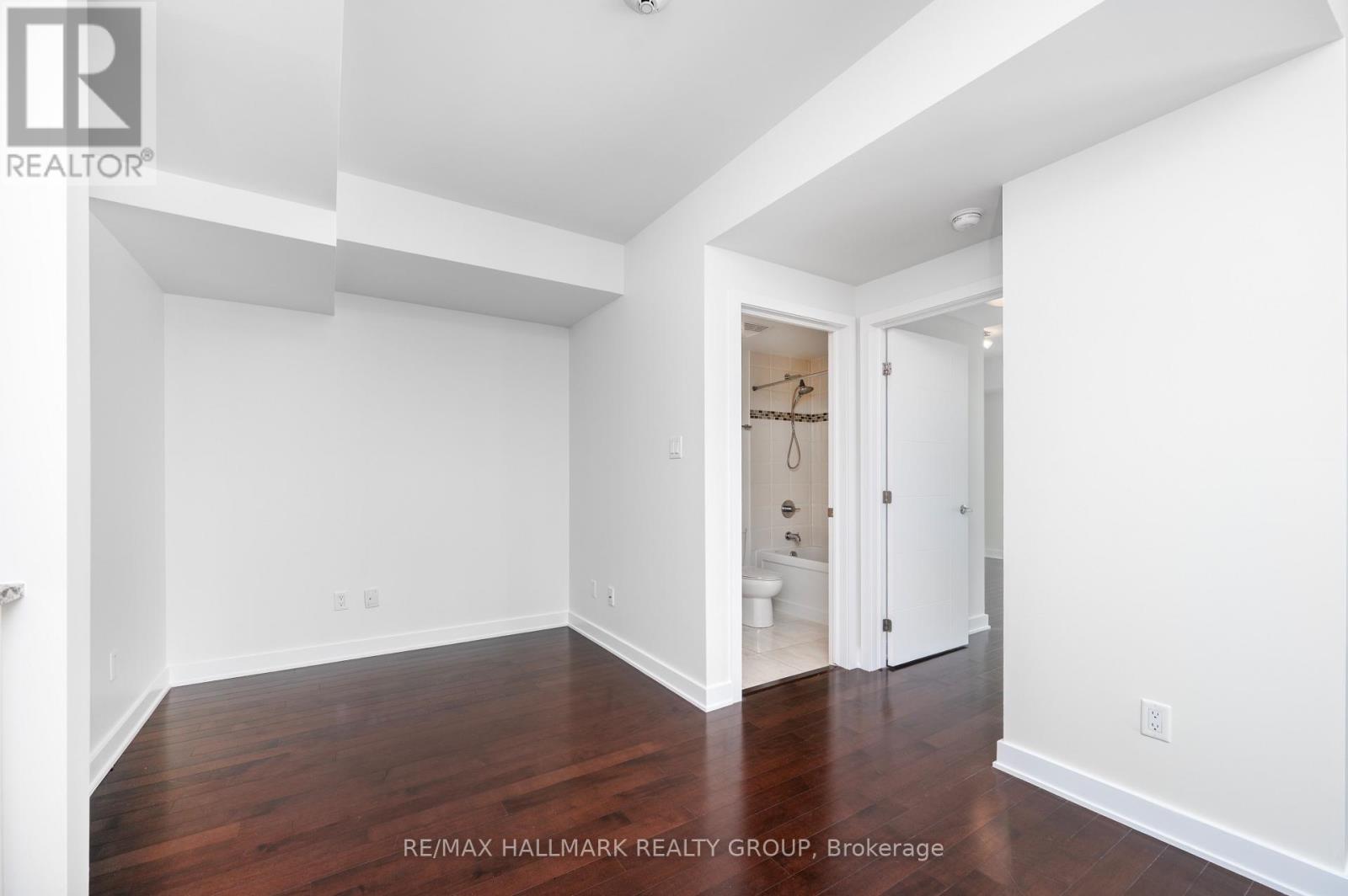 1904 - 179 Metcalfe Street, Ottawa, Ontario  K2P 1P7 - Photo 8 - X12945376