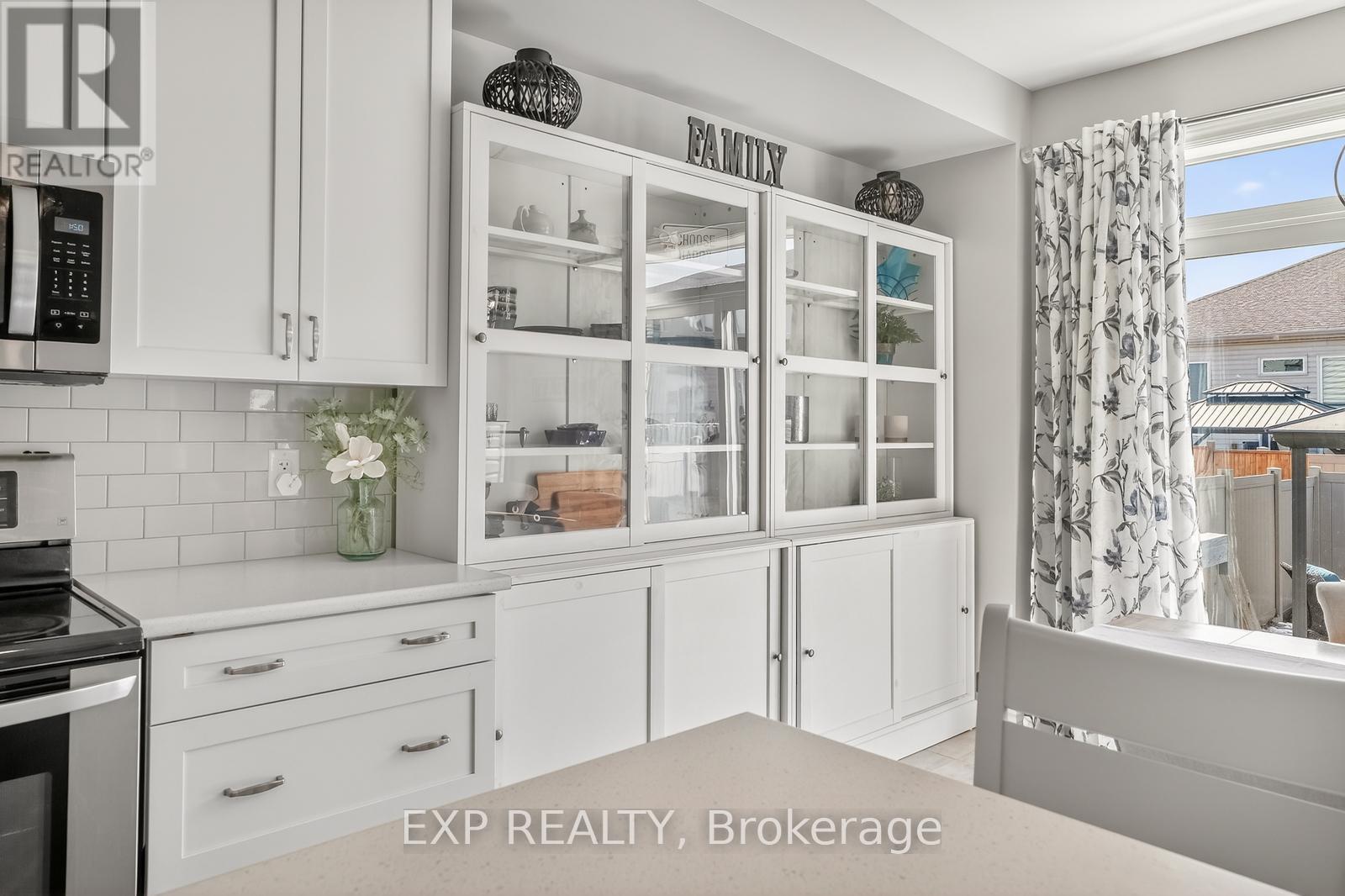 690 Parade Drive, Ottawa, Ontario  K2S 0Z3 - Photo 14 - X12945428