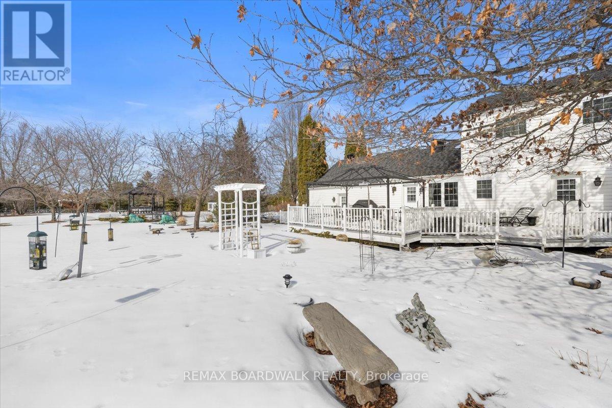 1530 Royal Orchard Drive, Ottawa, Ontario  K4C 1A9 - Photo 34 - X12945470