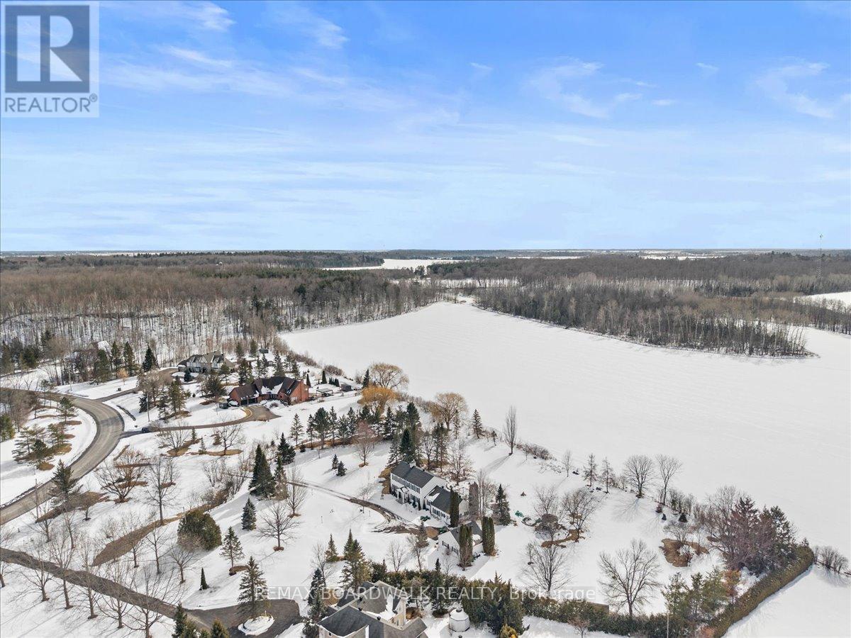 1530 Royal Orchard Drive, Ottawa, Ontario  K4C 1A9 - Photo 38 - X12945470