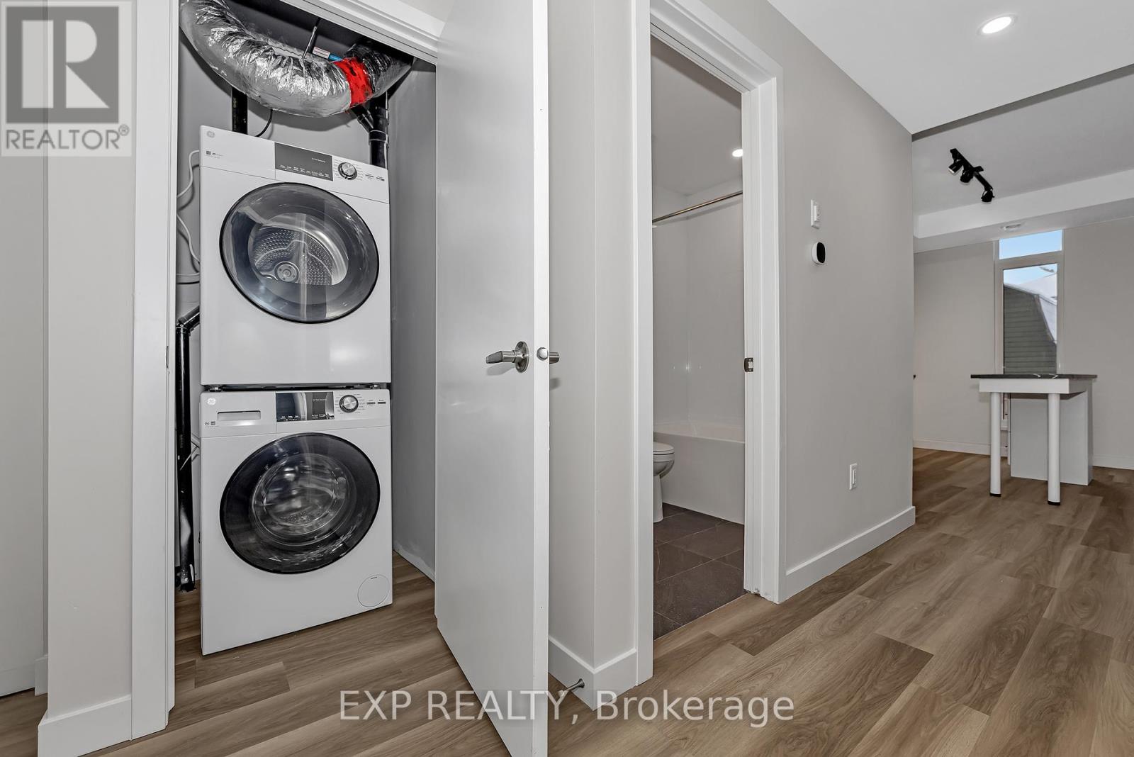 002 - 211 Armstrong Street, Ottawa, Ontario  K1Y 2W3 - Photo 19 - X12945476