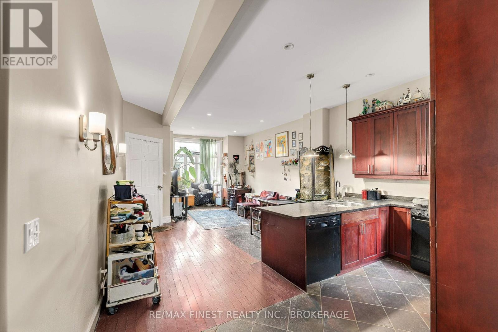 242 Brock Street, Kingston, Ontario  K7L 1S4 - Photo 6 - X12915596