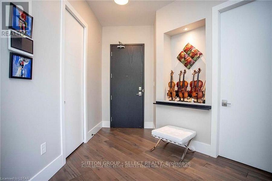 208 - 1705 Fiddlehead Place, London North, Ontario  N5G 5M6 - Photo 2 - X12942744