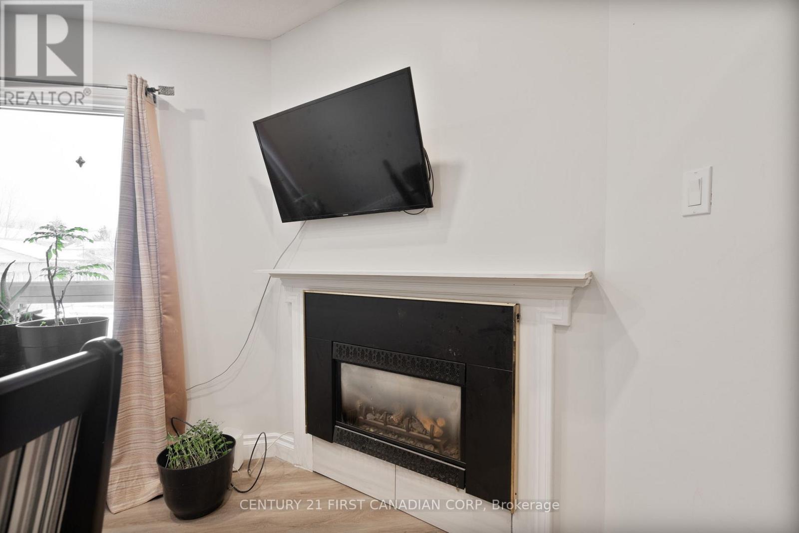 345 Banbury Crescent, London South, Ontario  N5Z 4V1 - Photo 16 - X12945474