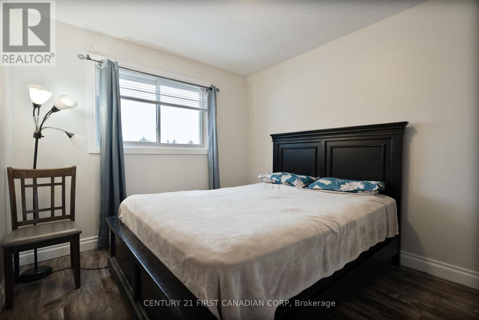 345 Banbury Crescent, London South, Ontario  N5Z 4V1 - Photo 18 - X12945474