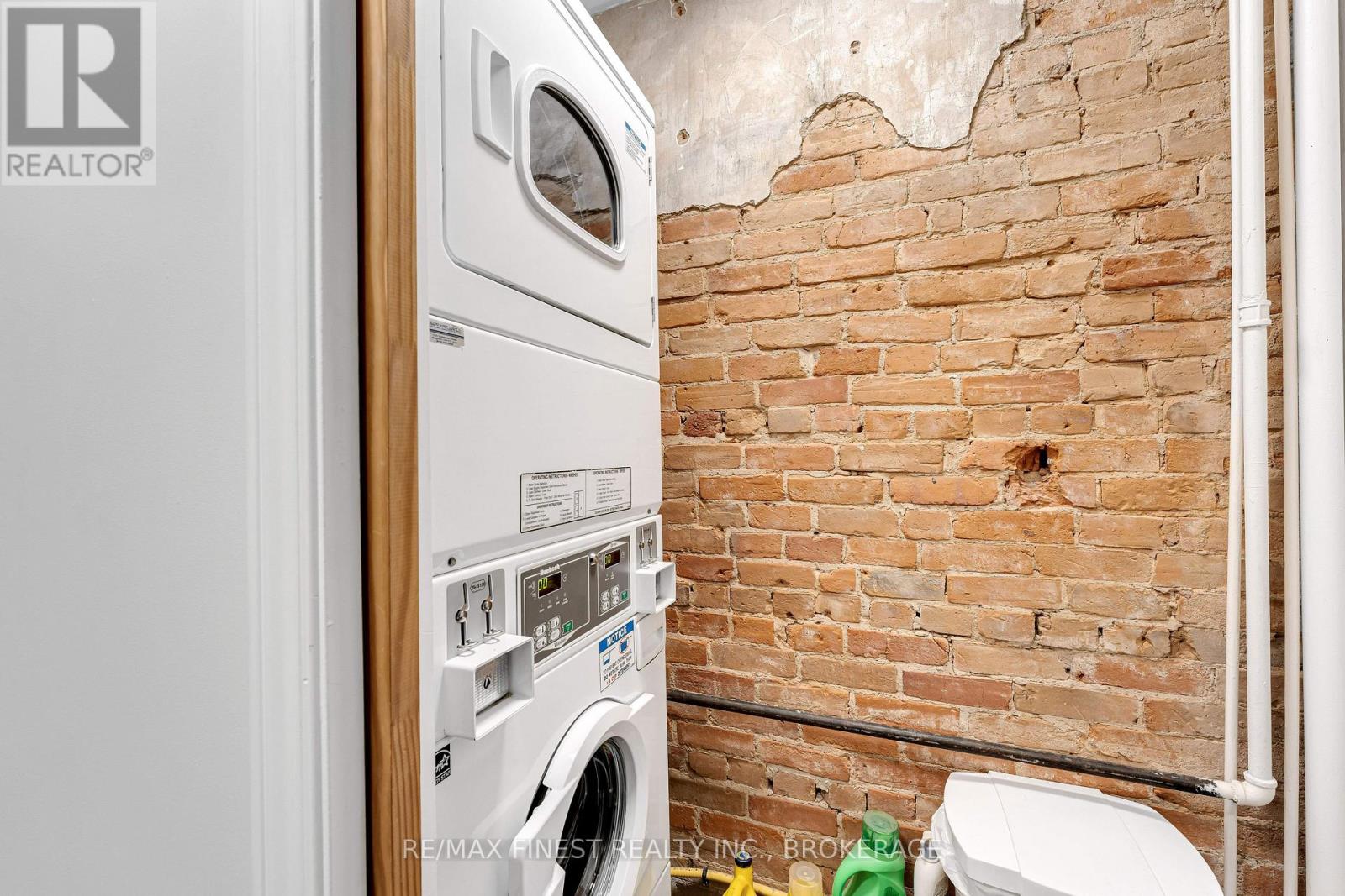 244 Brock Street, Kingston, Ontario  K7L 1S4 - Photo 5 - X12915446