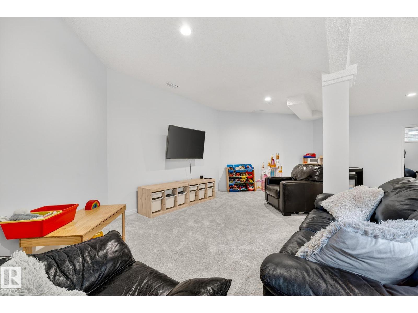 1211 Hewgill Pl Nw, Edmonton, Alberta  T6R 2K5 - Photo 48 - E4480049