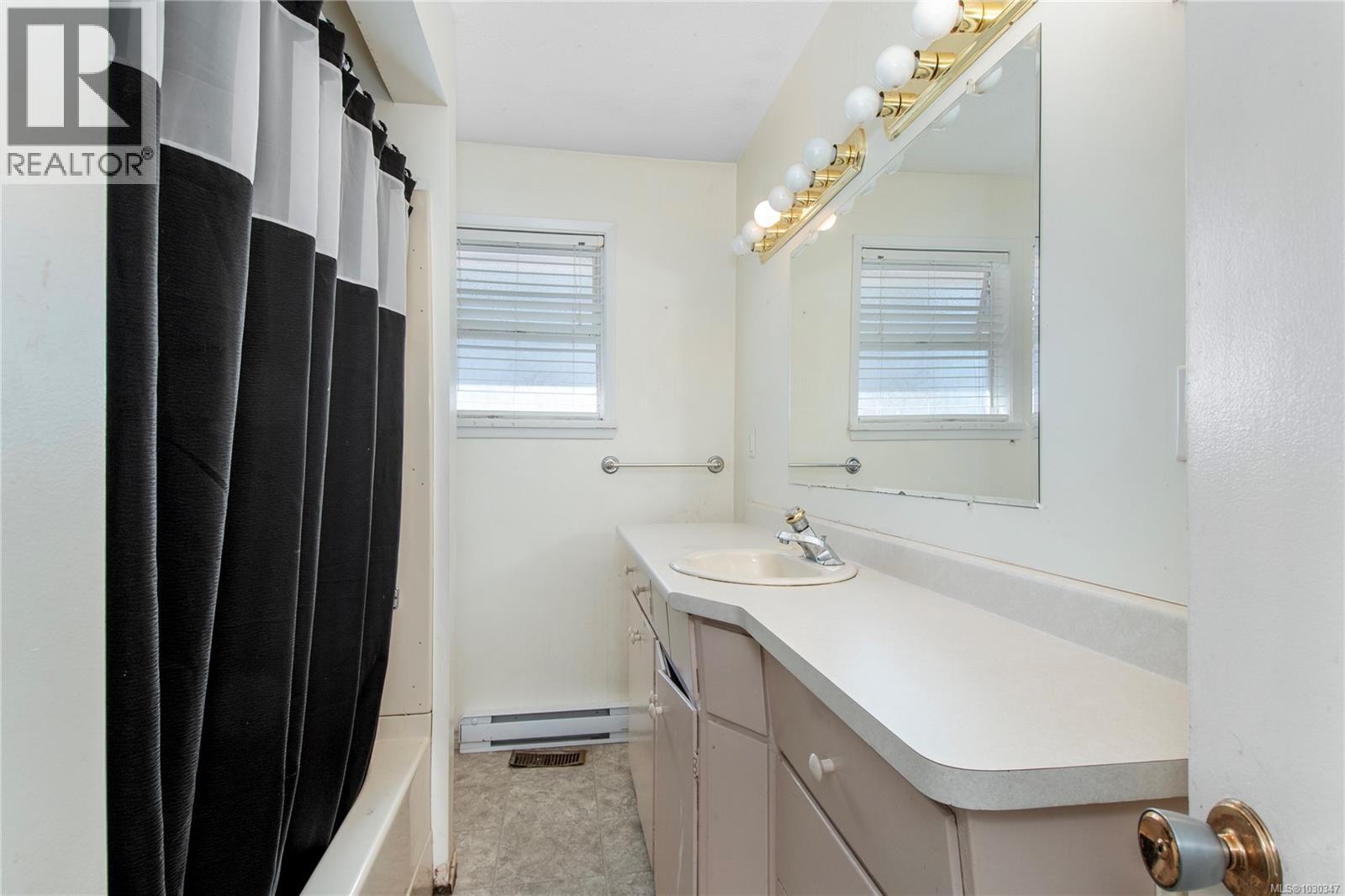 872 Birch St, Campbell River, British Columbia  V9W 2T4 - Photo 17 - 1030347