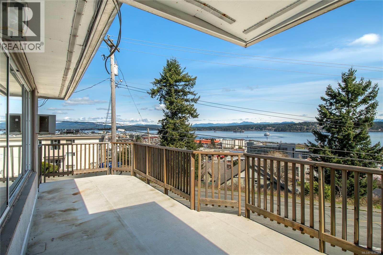 872 Birch St, Campbell River, British Columbia  V9W 2T4 - Photo 10 - 1030347