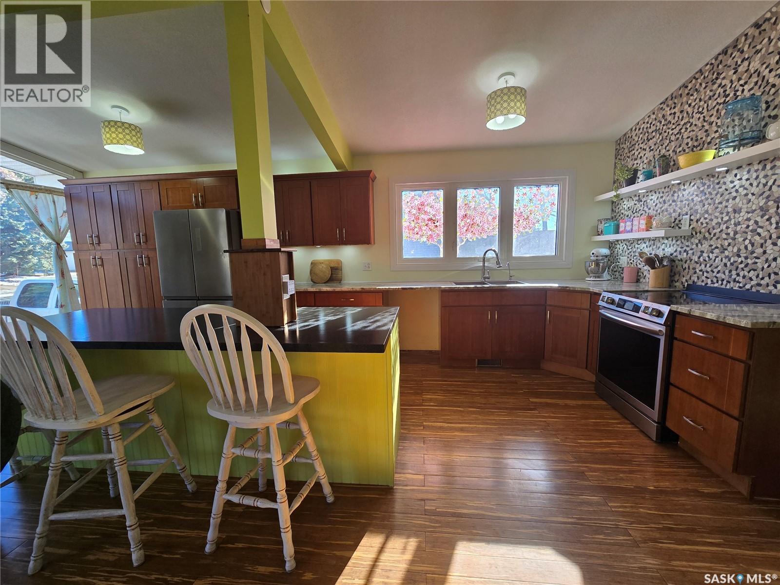 531 Scott Street, Weyburn, Saskatchewan  S4H 1T2 - Photo 6 - SK028065