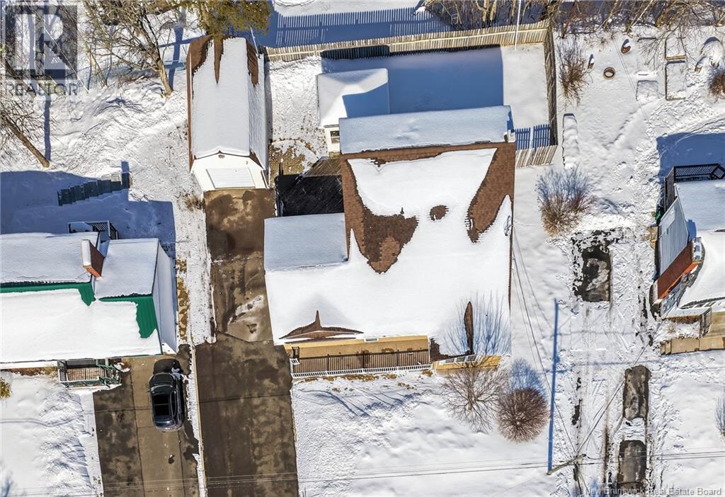 39 Glenwood Drive, Moncton, New Brunswick  E1A 2M8 - Photo 2 - NB136323