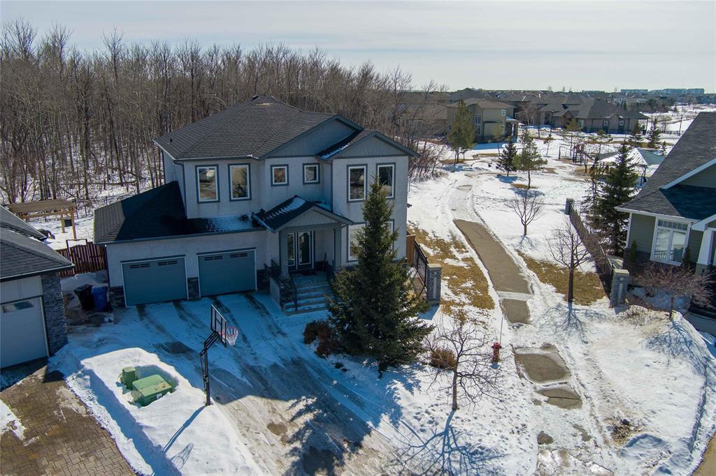 52 Aspen Forest Point, Winnipeg, Manitoba  R3Y 0B7 - Photo 1 - 202605341