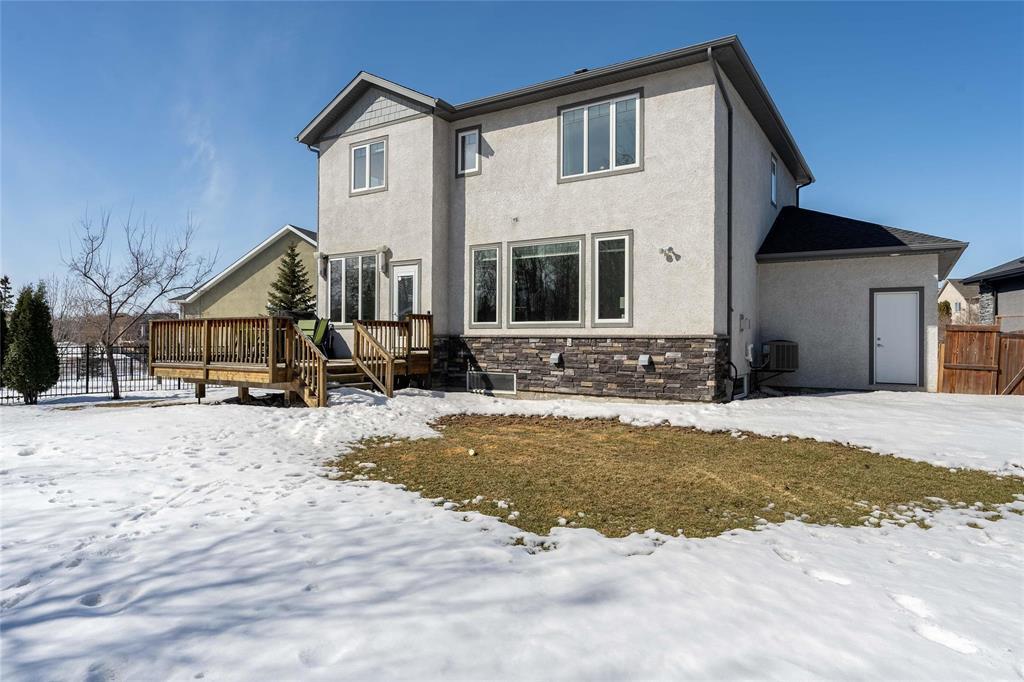 52 Aspen Forest Point, Winnipeg, Manitoba  R3Y 0B7 - Photo 30 - 202605341