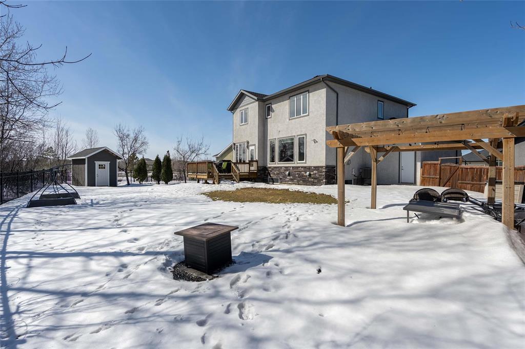 52 Aspen Forest Point, Winnipeg, Manitoba  R3Y 0B7 - Photo 32 - 202605341
