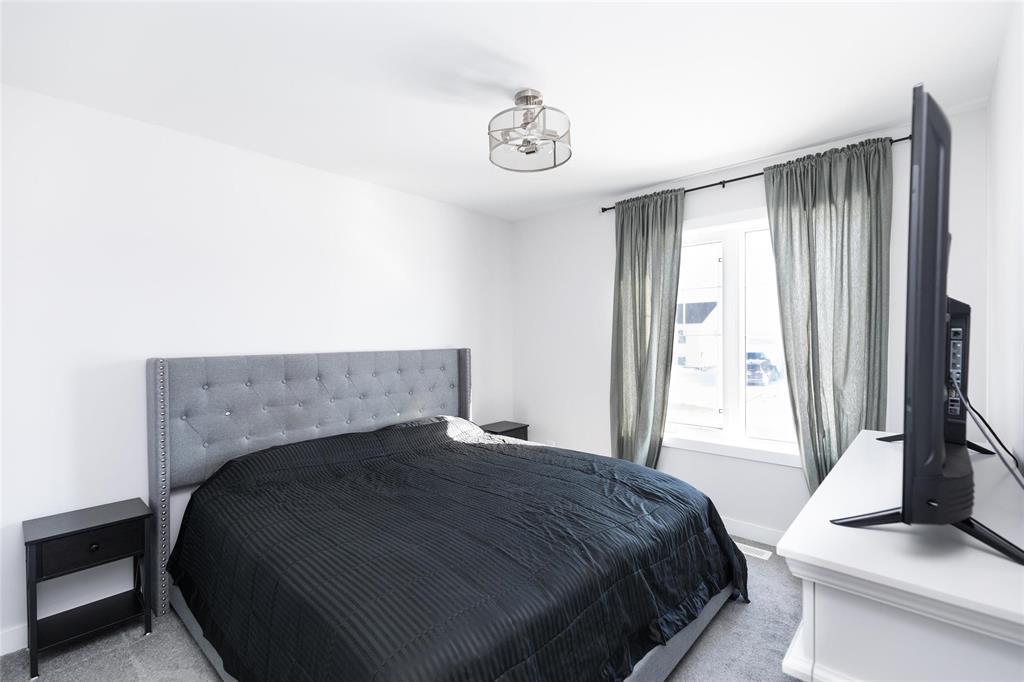 96 York Crescent, Steinbach, Manitoba  R5G 2V4 - Photo 16 - 202606004