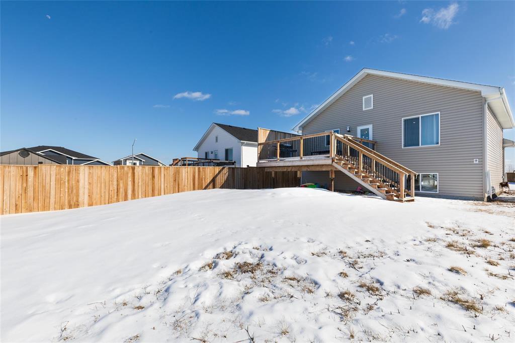 96 York Crescent, Steinbach, Manitoba  R5G 2V4 - Photo 24 - 202606004
