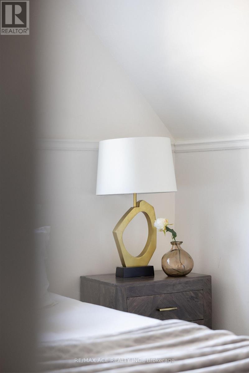 54 South Woodrow Boulevard, Toronto, Ontario  M1N 3L6 - Photo 21 - E12943688