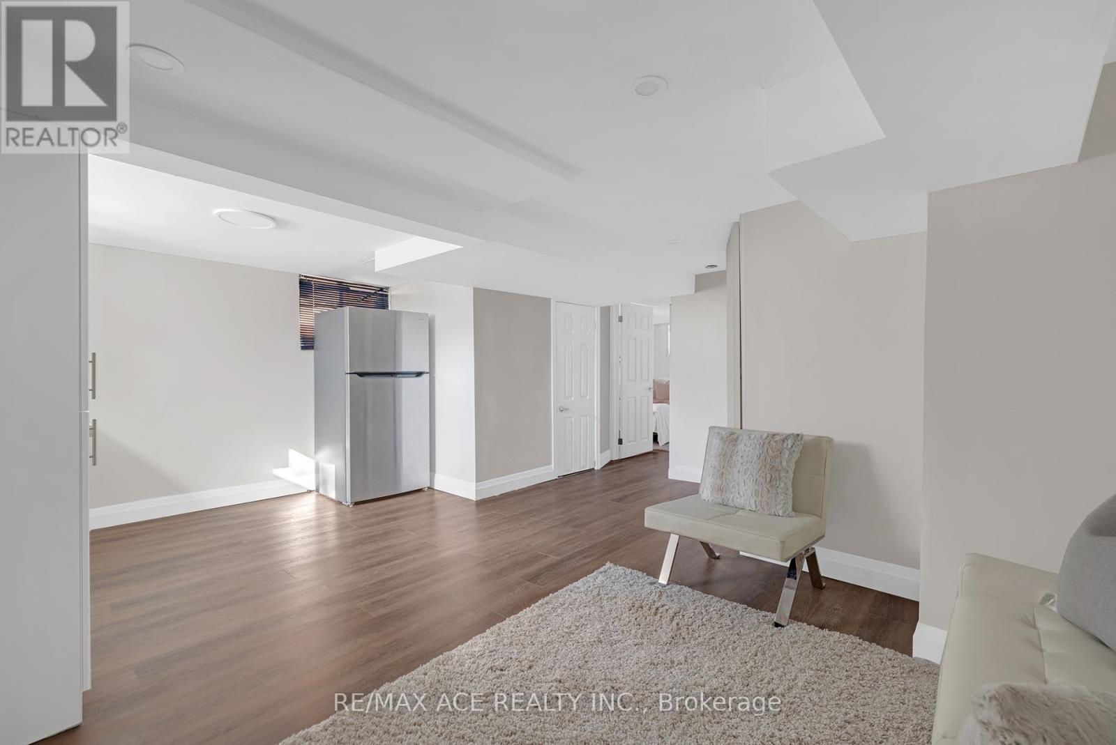 54 South Woodrow Boulevard, Toronto, Ontario  M1N 3L6 - Photo 27 - E12943688